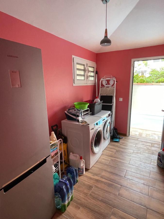 Villa Norah T5 Duplex Le Robert Esterno foto