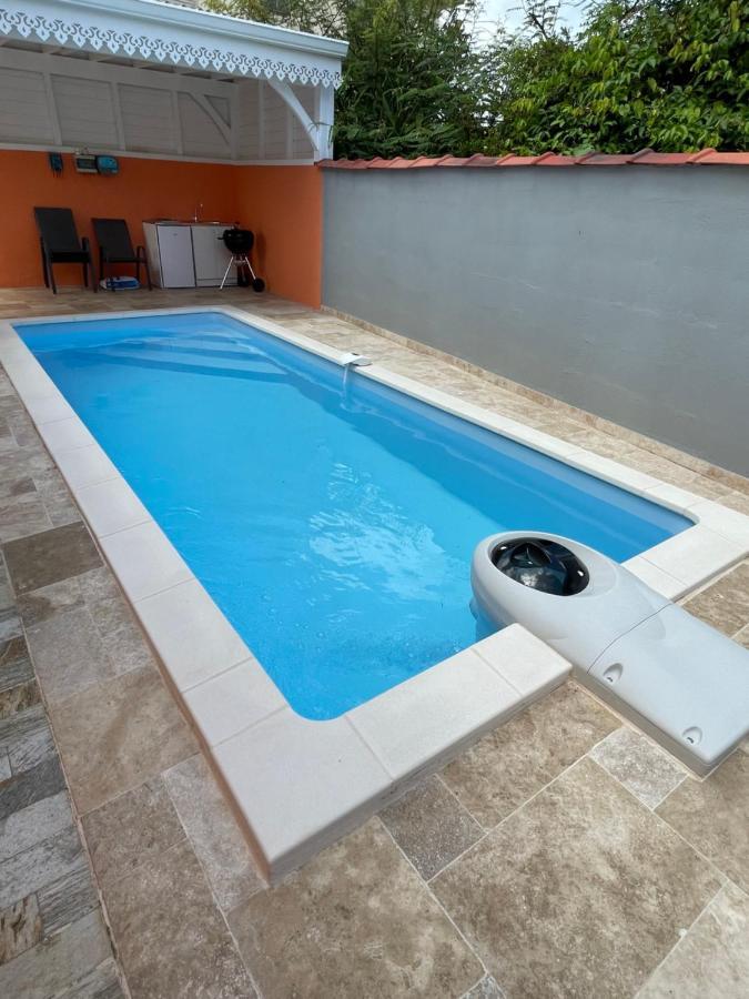 Villa Norah T5 Duplex Le Robert Esterno foto